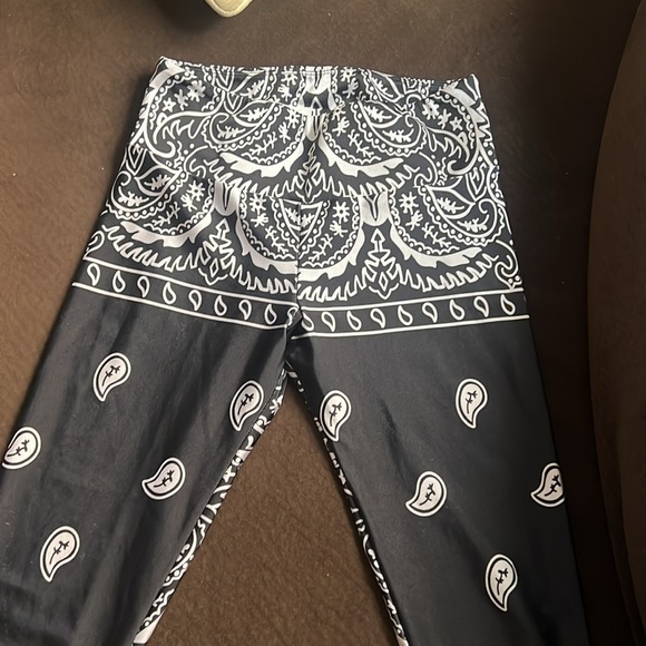 Goldsheep Leggings Bandanna Print - Picture 4 of 6